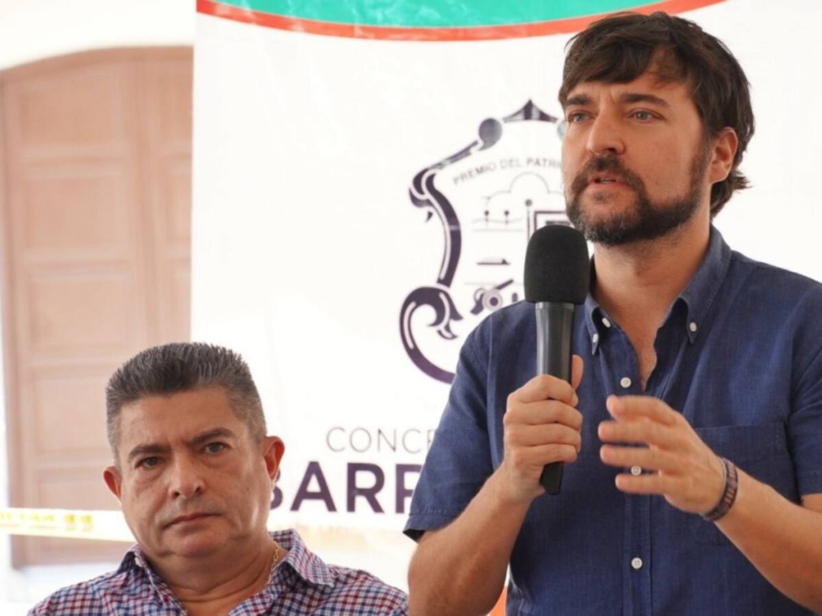 "Me dicen que lo solucionarán cuanto antes": Pumarejo sobre color del agua