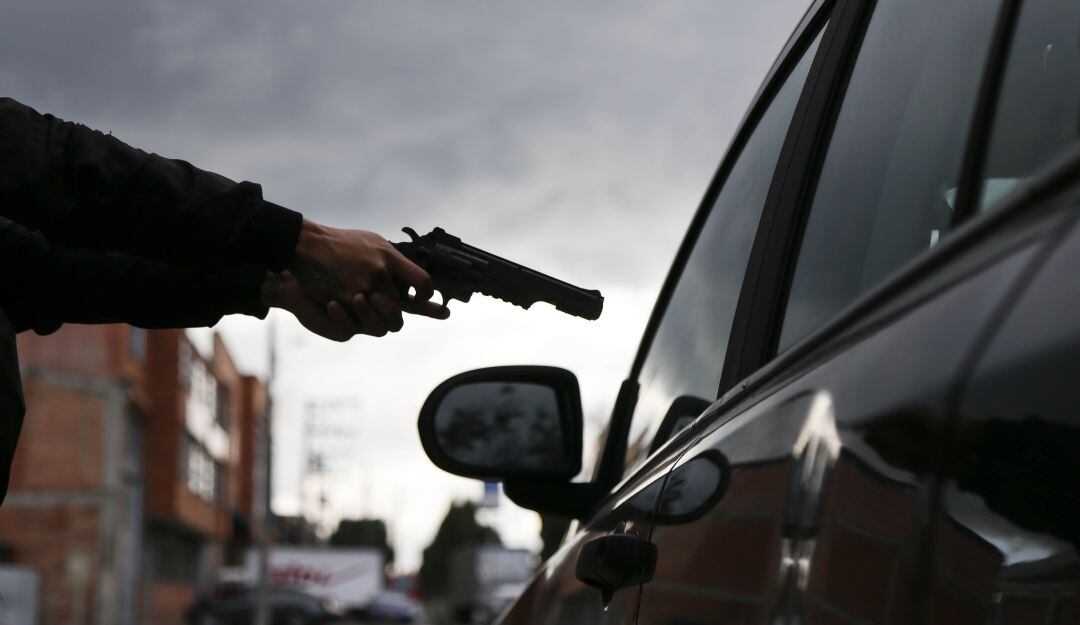 Autoridades Distritales piden al ministerio de Defensa regular importación y comercialización de armas de fogueo