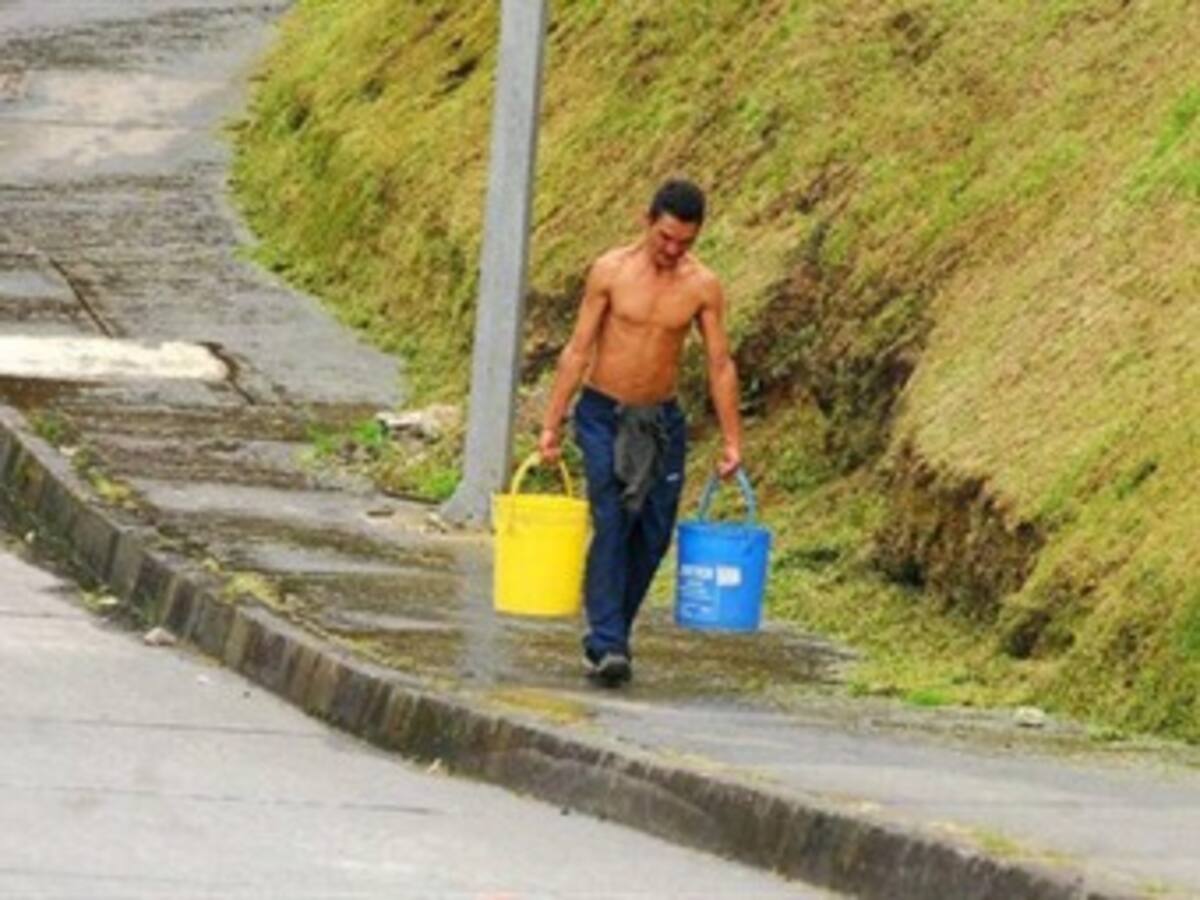 Gobierno anuncia medidas por desabastecimiento de agua en Santa Marta‏