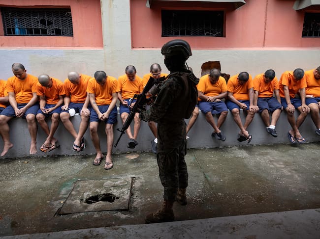 El presidente Daniel Noboa señaló que cualquier personal extranjero que haga parte de la lucha contra la criminalidad “gozará de inmunidad”.
(Foto: John Moore/Getty Images)