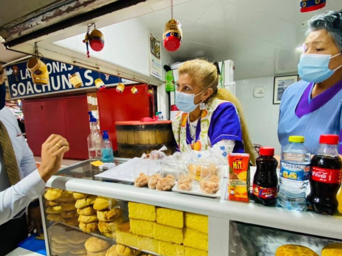 Activan plan piloto para reactivar economía de vendedores de almojábanas