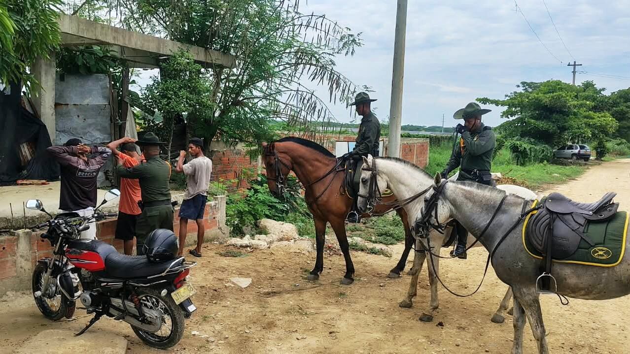 Policía de Carabineros intensifica patrullajes montados en el corregimiento de Bayunca
