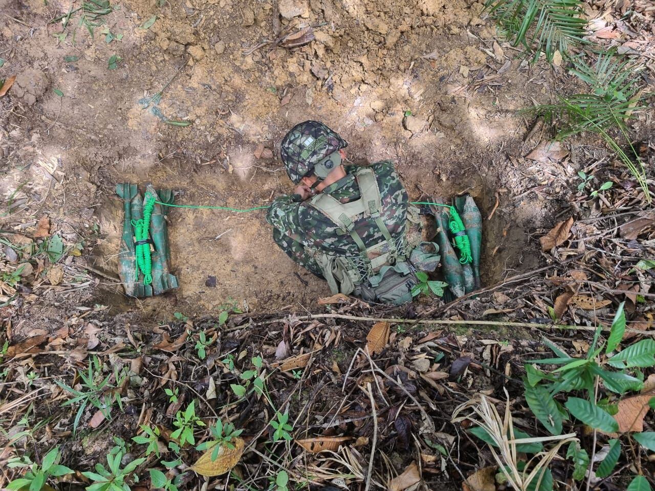 Ejército halló y destruyó armamento en Sardinat