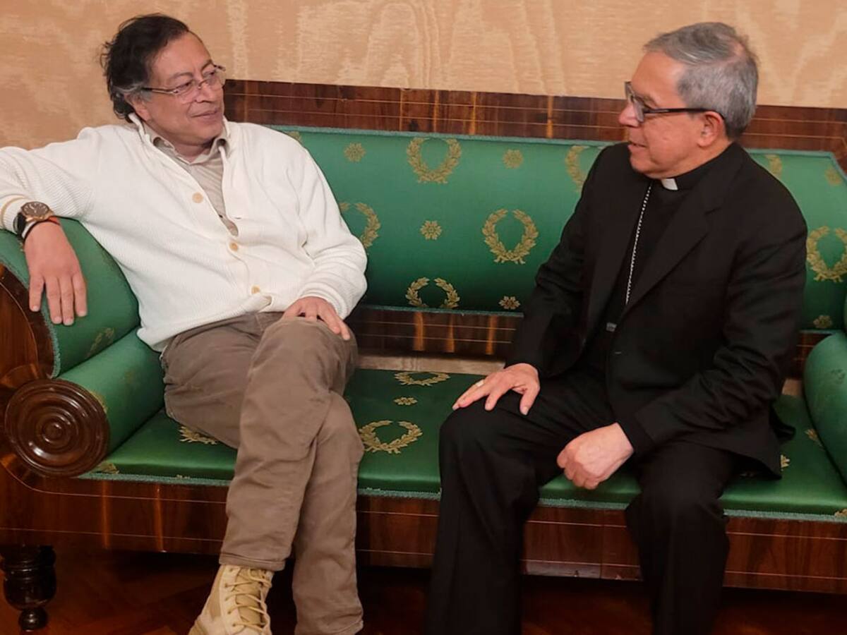 Petro se reúne con Iglesia católica y abren camino a un encuentro institucional