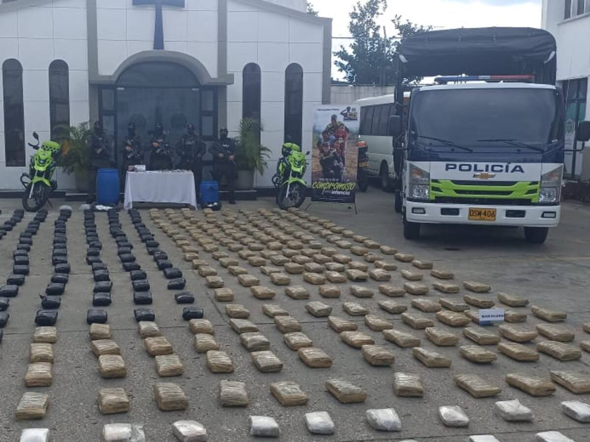 Policía se incauta de casi media tonelada de estupefacientes,marihuana y cocaina