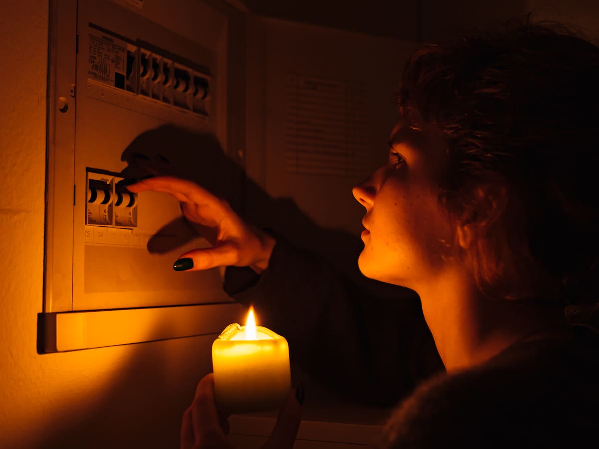 Fallas eléctricas en la Comuna 16 de desde hace varios días: ¿Qué sucede?