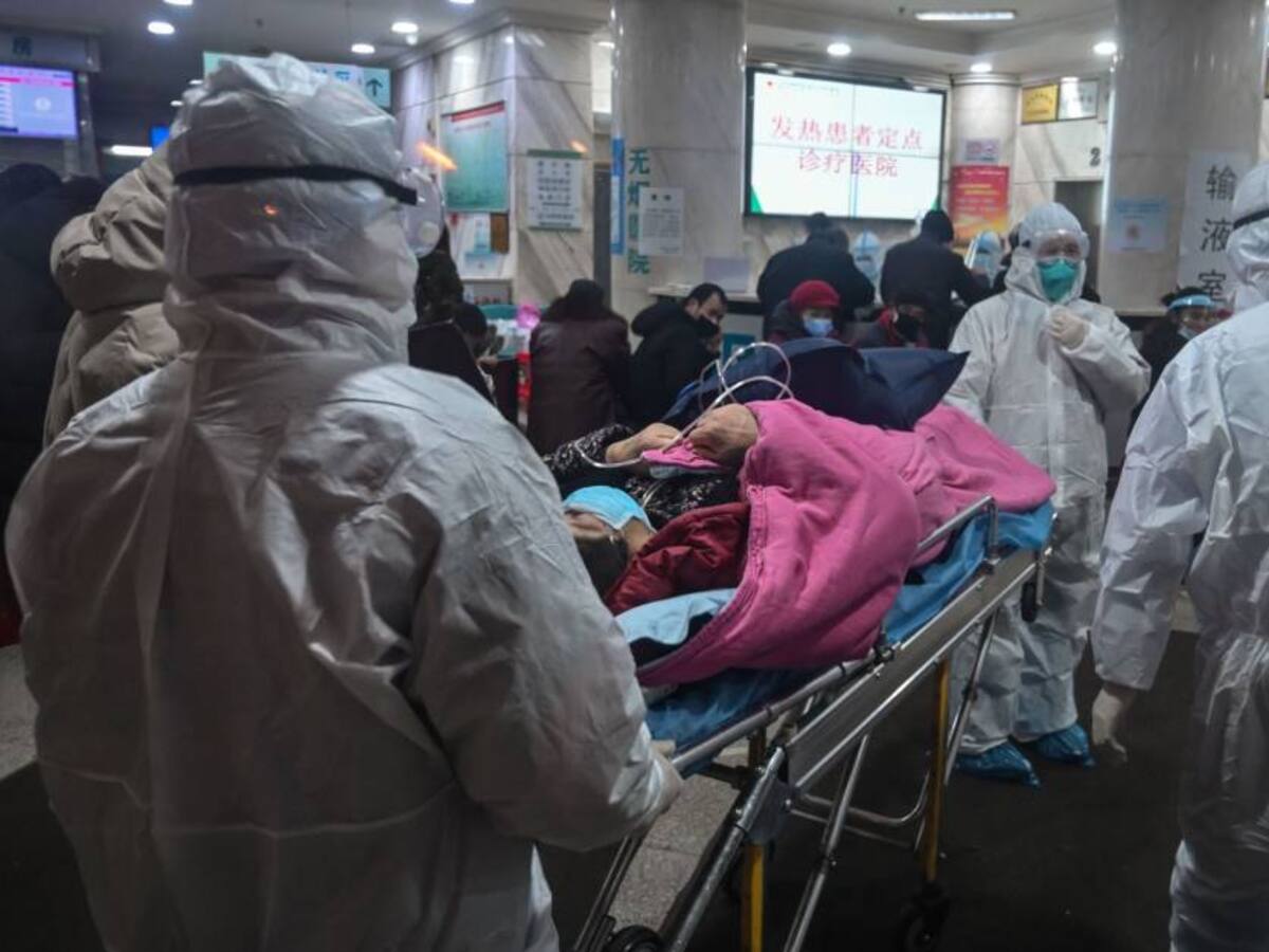 El 55% de los primeros hospitalizados por COVID-19 aún tienen síntomas