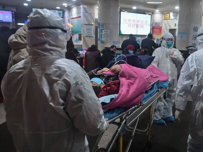 Hospitalización de personas contagiadas con COVID-19 en China .                   Foto: Getty