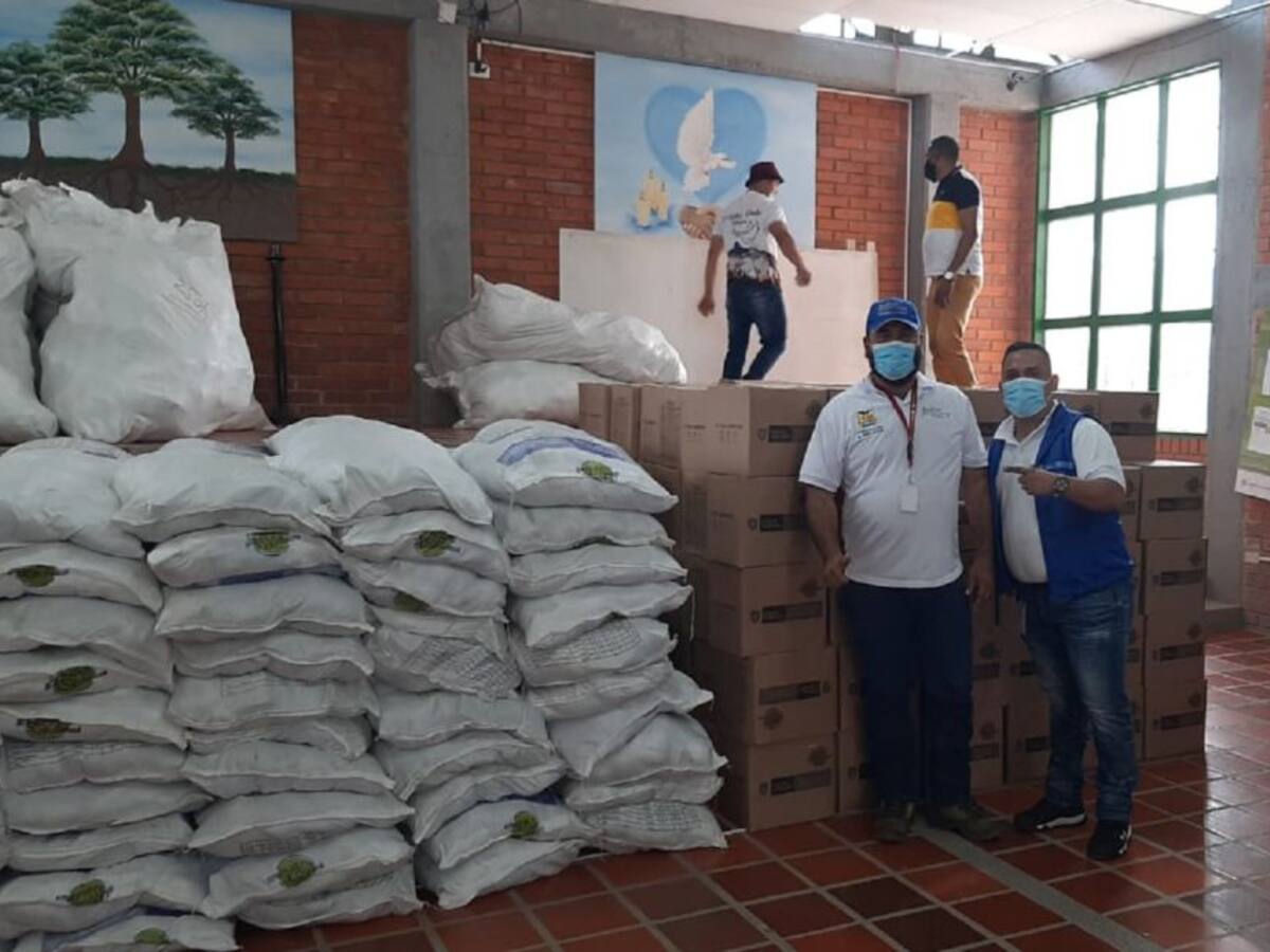 Desplazados recibieron alimentos y kits de aseo en Santa Rosa del Sur