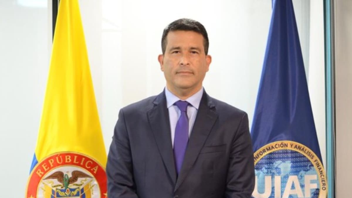 Gobierno releva de la UIAF y la DIAN a Luis Eduardo Llinás Chica