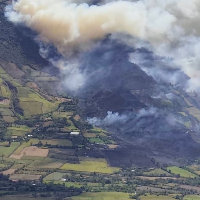 Incendio en Santacruz Guachavés - Foto: cortesía