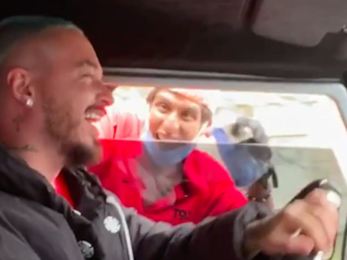 La graciosa reacción de J Balvin cuando lo confundieron con Maluma