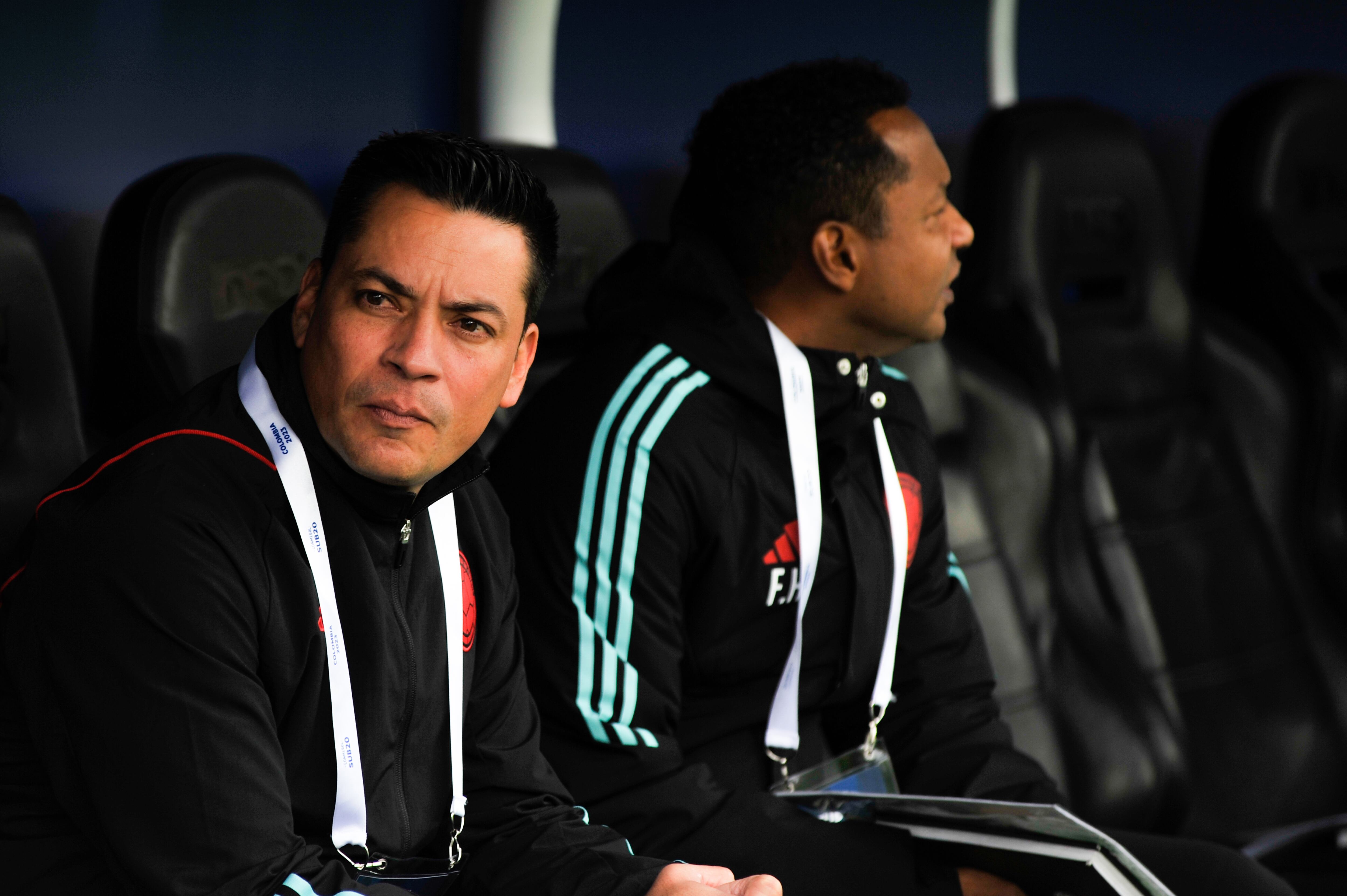 Héctor Cardenas, entrenador de la Selección Colombia Sub-23. (Photo by Sebastian Barros/NurPhoto via Getty Images)