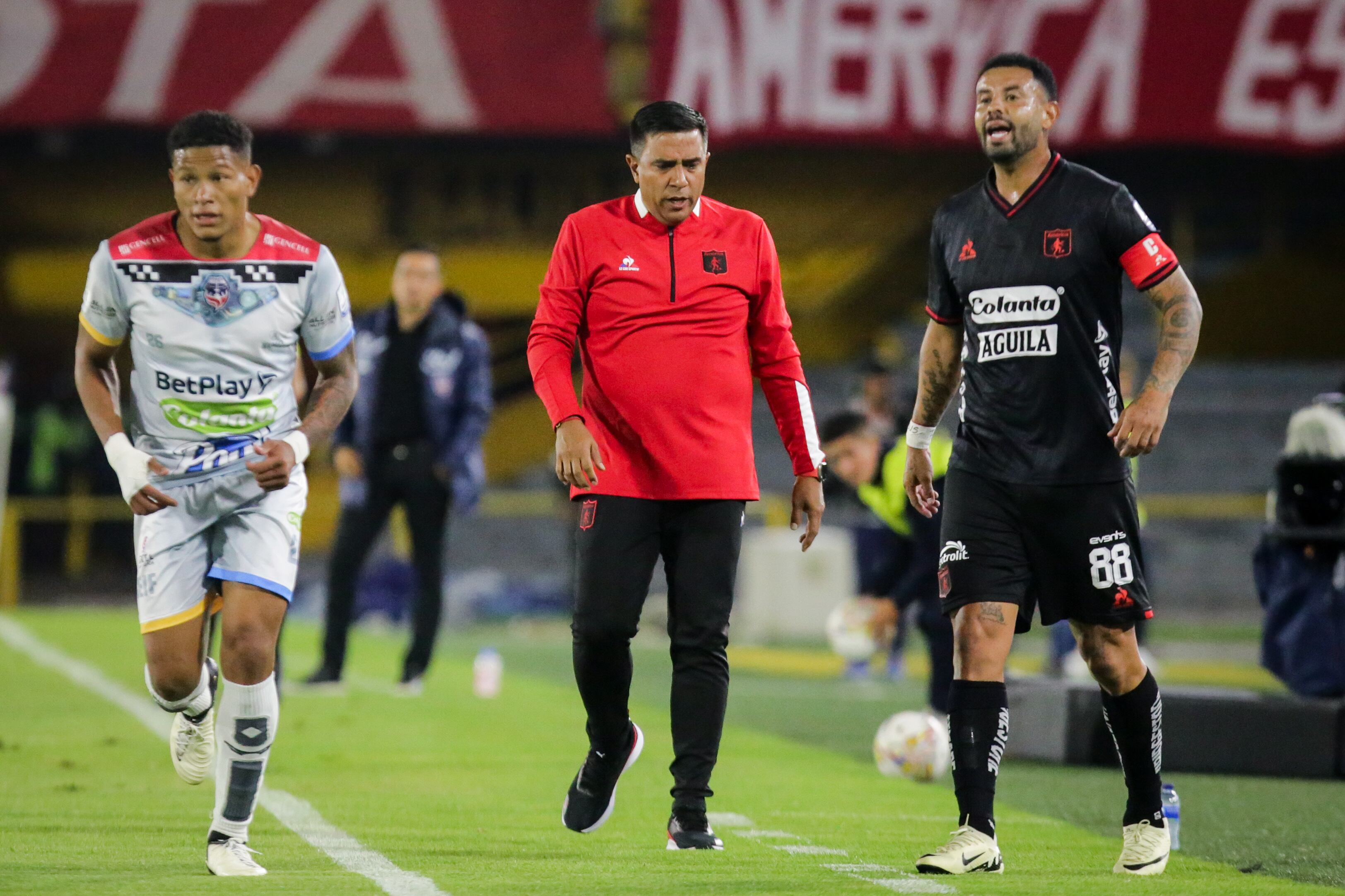 César Farías, entrenador del América de Cali. (Colprensa - Mariano Vimos)