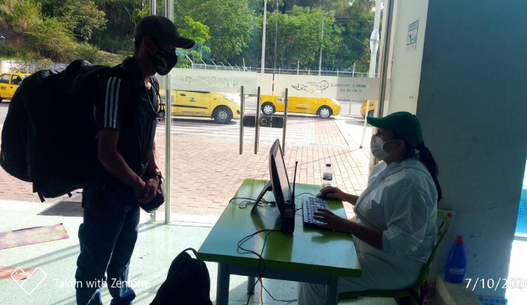 Controles en la terminal de Melgar. 