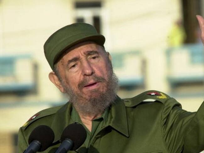 Escritor cubano habla sobre su libro de Fidel Castro y su relación con la revista Playboy