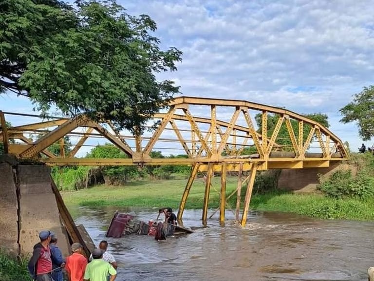 Puente colapsado Foto: Gobernación del Magdalena