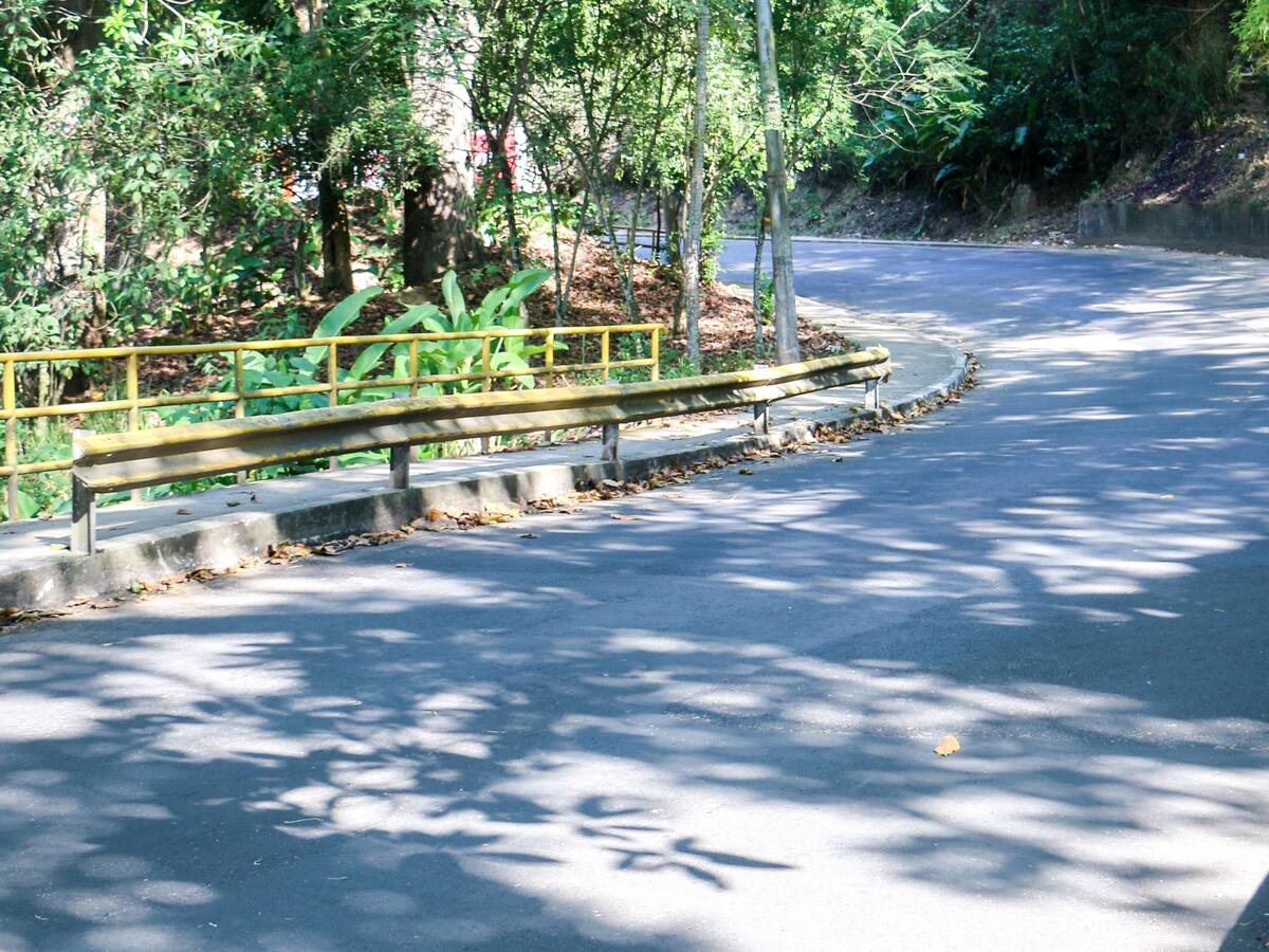 Fue restaurado tramo de la carretera antigua que une los barrios Bucarica y Lagos en Floridablanca