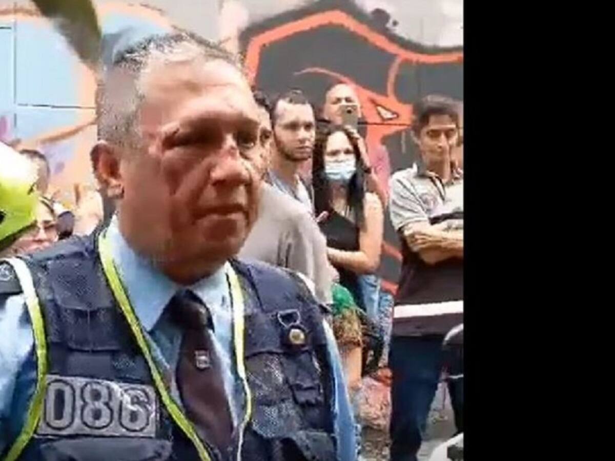 En Bello un agente de tránsito fue agredido en un procedimiento de tránsito