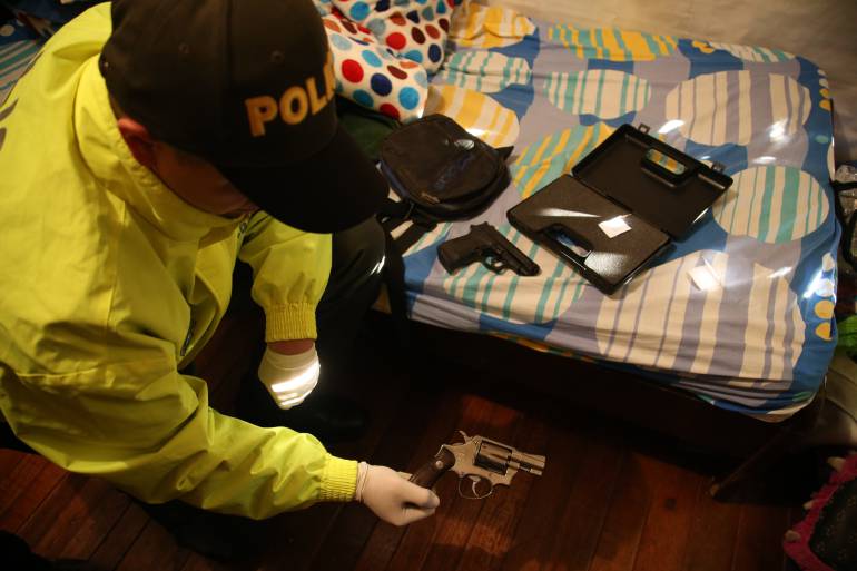Este revólver es una de las armas incautadas en Bajo andes. 