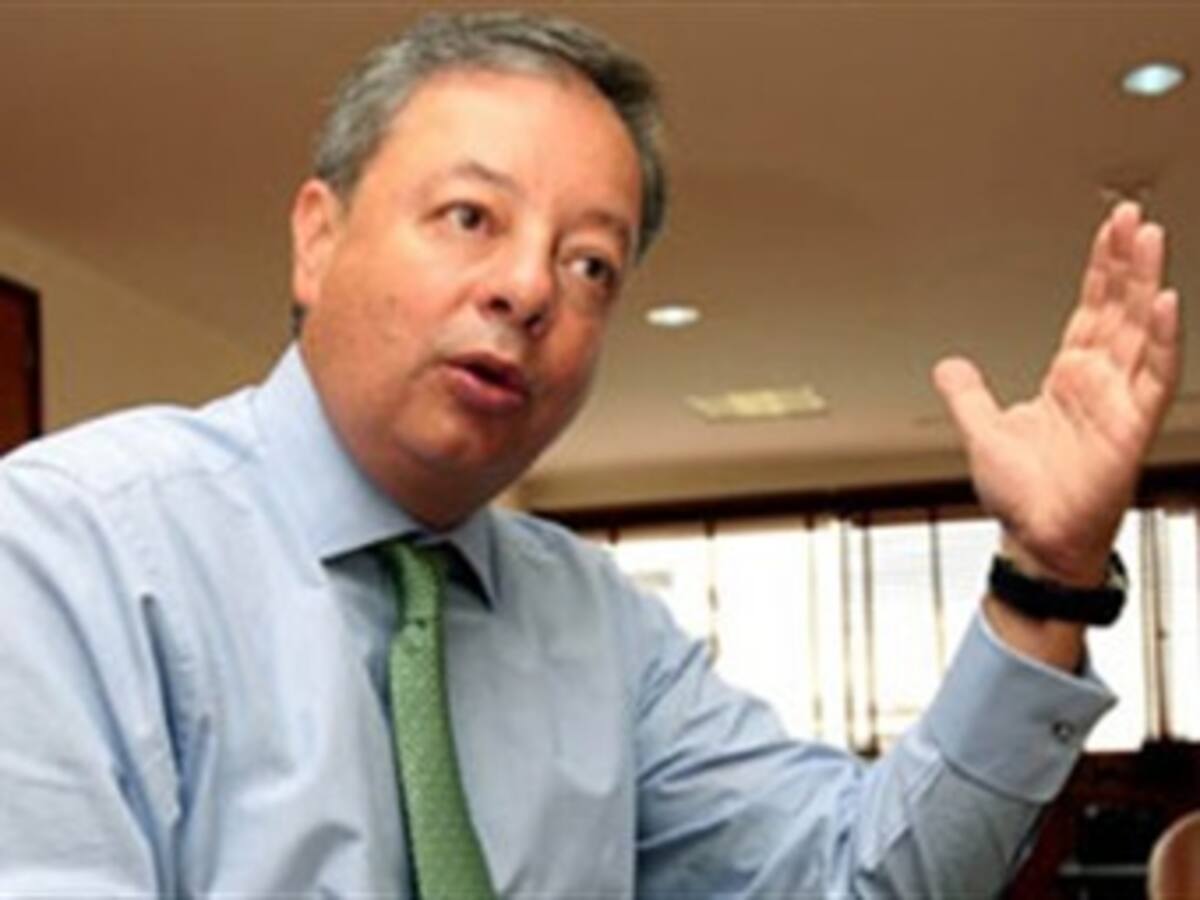 Colombia advierte que no permitirá agresiones contra la población civil ni contra su territorio