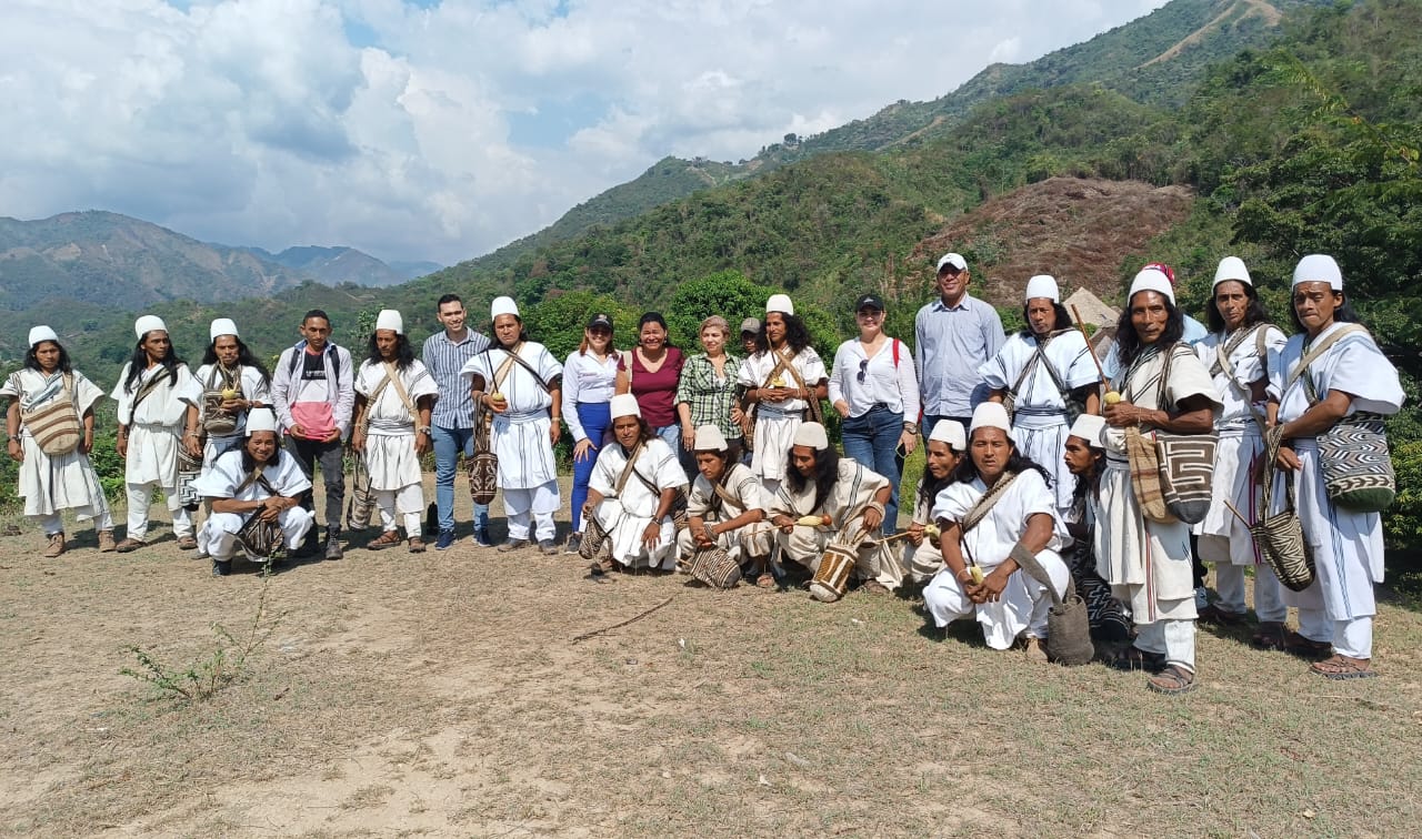 Autoridades indígenas del resguardo Gúnmaku participan en la construcción del Plan de Desarrollo de Aracataca . José Polo