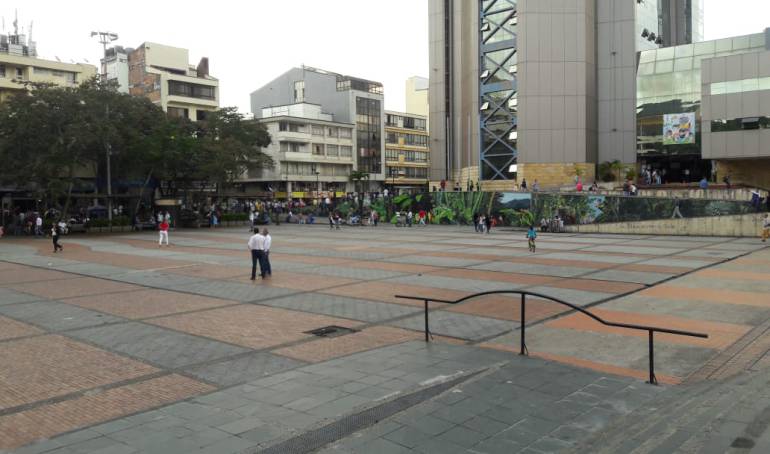 De lunes a viernes escuche 1150AM Las noticias de la región 