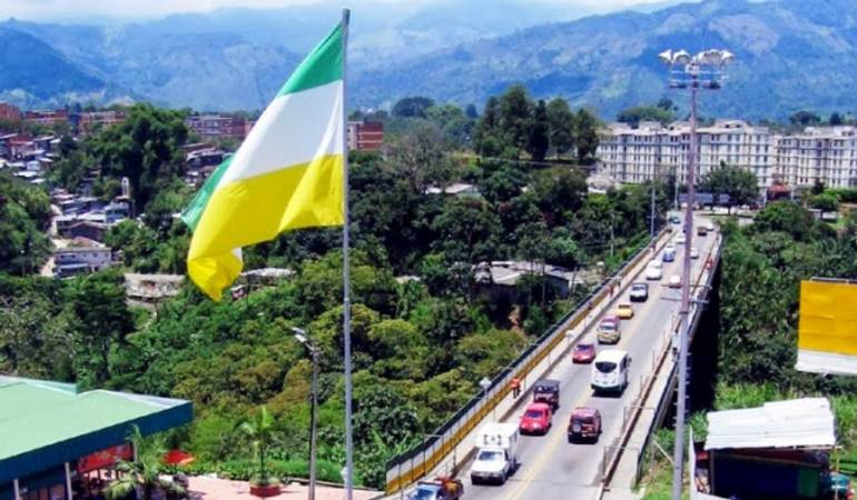 La policía, los bomberos y las emergencias de Cronovida atendieron la emergencia.