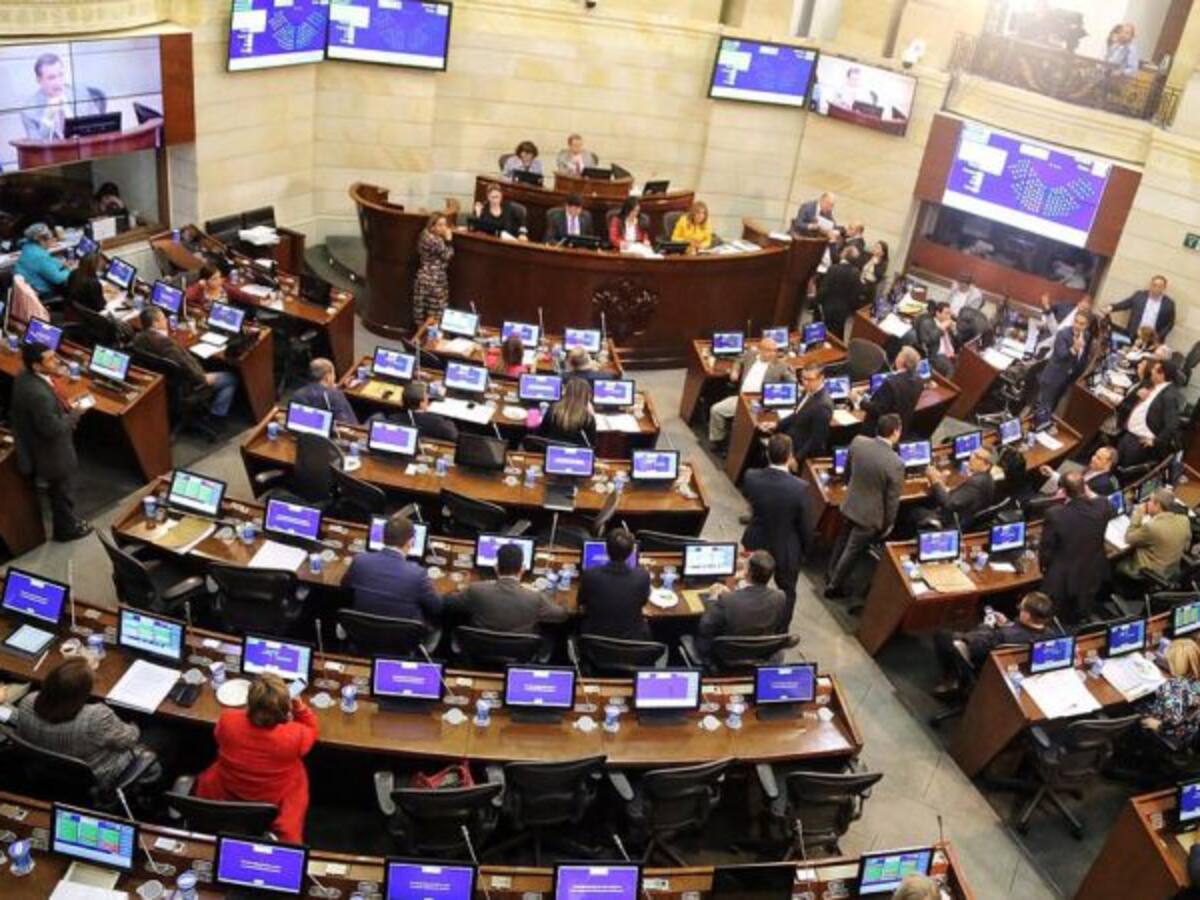Con lista cerrada y “neo-mermelada” avanzó la reforma política