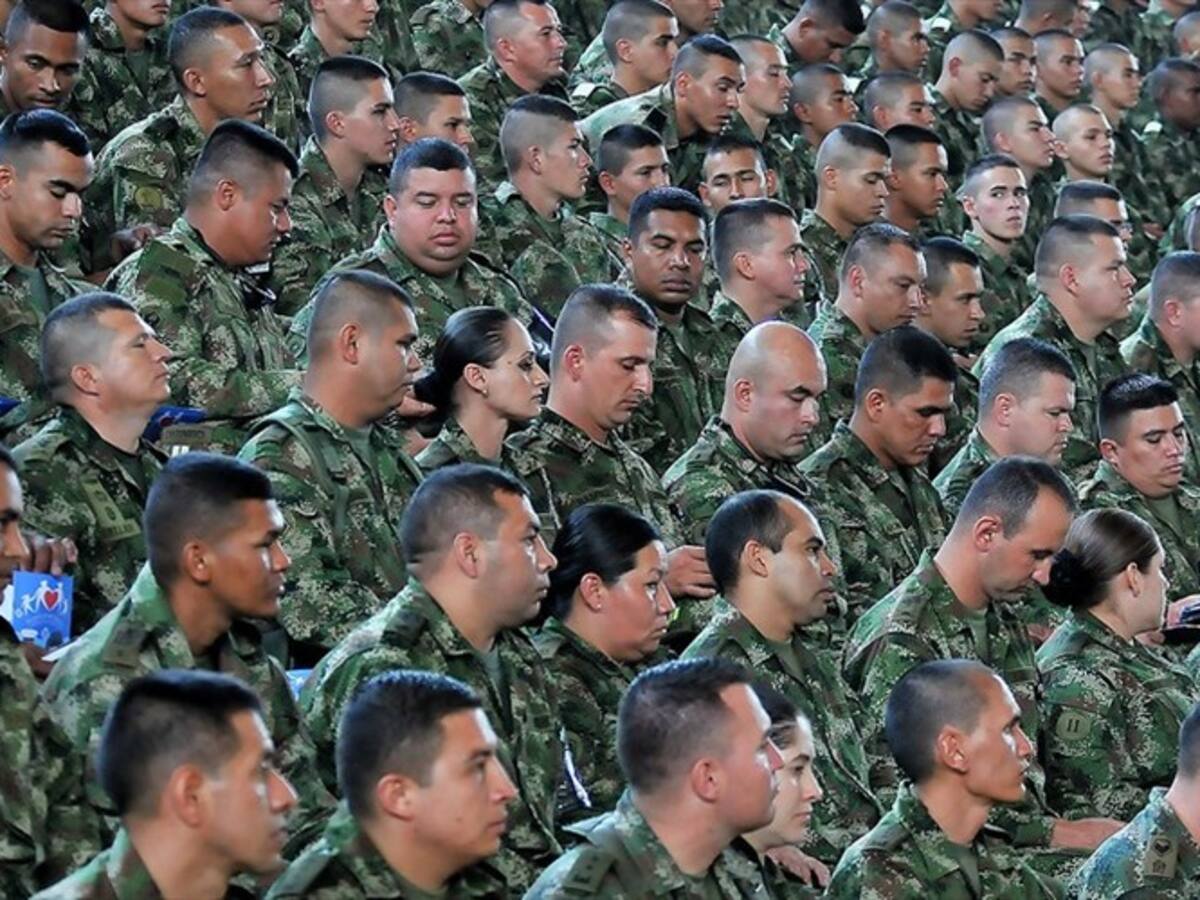 Grupo Almanza y Grupo Villalobos se cartelizaron para ofrecer refrigerios a las FF.MM.