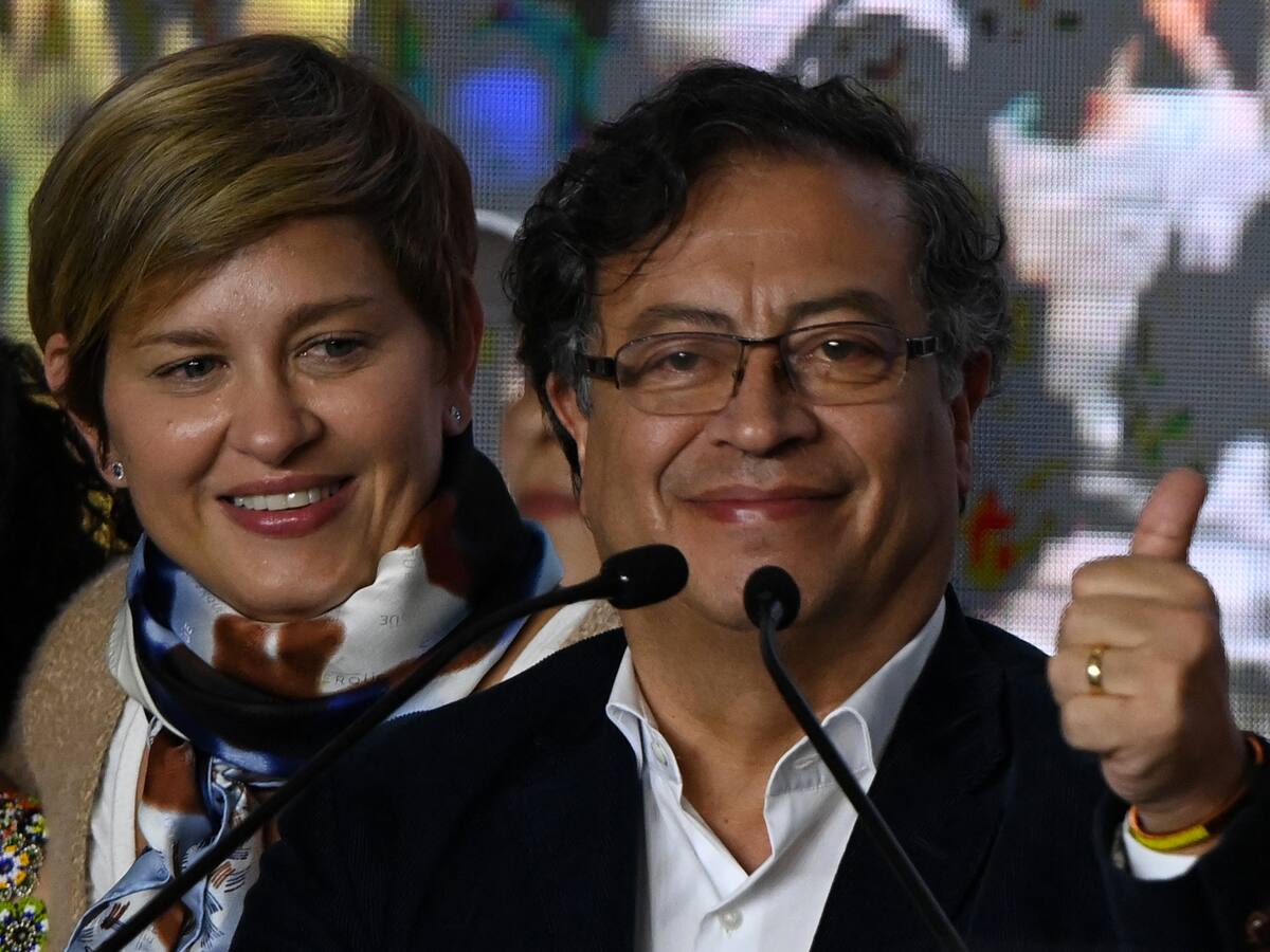 Verónica Alcocer sobre Petro: es un hombre de lavar y planchar, de fácil convivencia