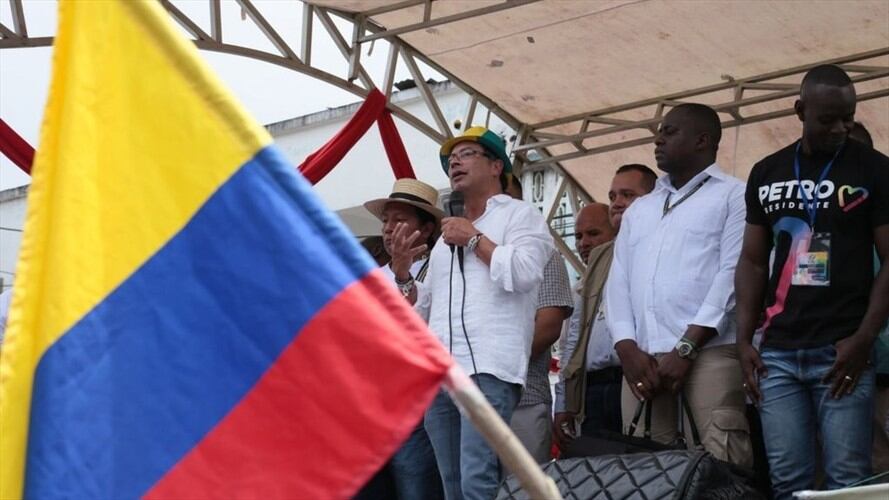 El candidato presidencial Gustavo Petro visitó Puerto Tejada, Cauca. Foto: @petrogustavo en Twitter
