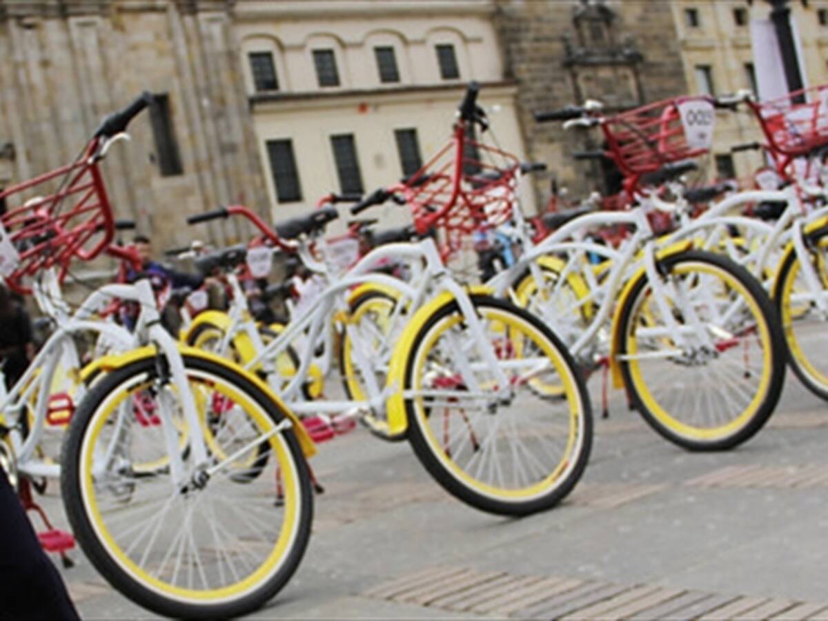 Petro defiende adjudicación de bicicletas públicas, tras polémica