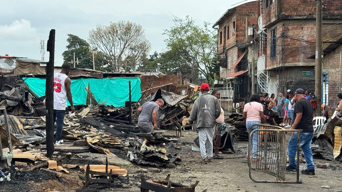 Damnificados por incendio estructural en comuneros pide ayudas para reconstruir sus viviendas