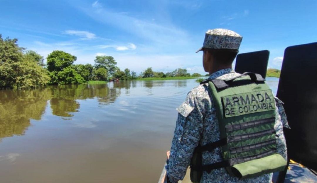 La mujer se lanzó al río Magdalena en Magangué junto a su pequeña cuando era perseguida por su compañero con un machete
