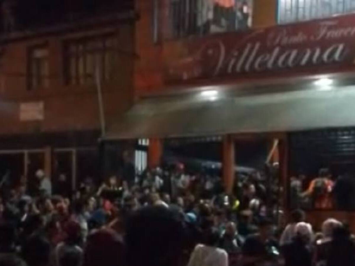 Caos por saqueo de supermercados en el sur de Bogotá