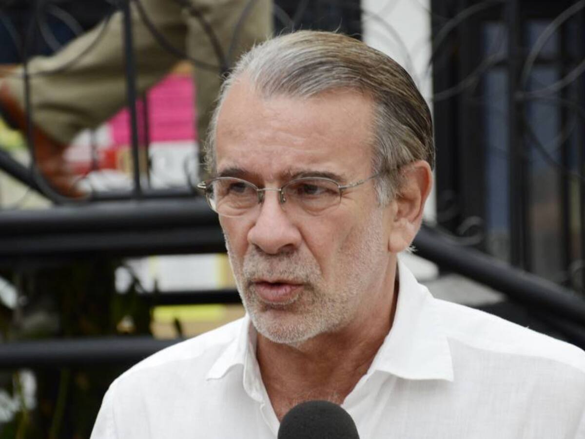 Eduardo Verano de la Rosa adhiere a la campaña presidencial de Char