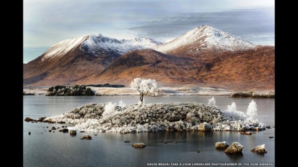 A partir del 7 de diciembre, los trabajos ganadores de otras 15 categorías del certamen titulado "Take a View" serán exhibidos en el Teatro Nacional de Londres. David Breen resultó ganador en la categoría "Vista clásica", con esta foto: "Ghost of Rannoch Moor".