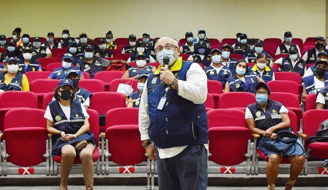 También se entregaron 42.978 ayudas humanitarias, entre tejas de fibrocemento, kits de alimentos, aseo, bolsas big bag, entre otros