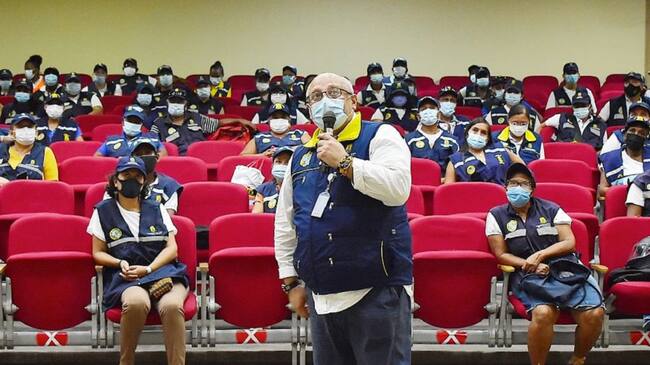 También se entregaron 42.978 ayudas humanitarias, entre tejas de fibrocemento, kits de alimentos, aseo, bolsas big bag, entre otros