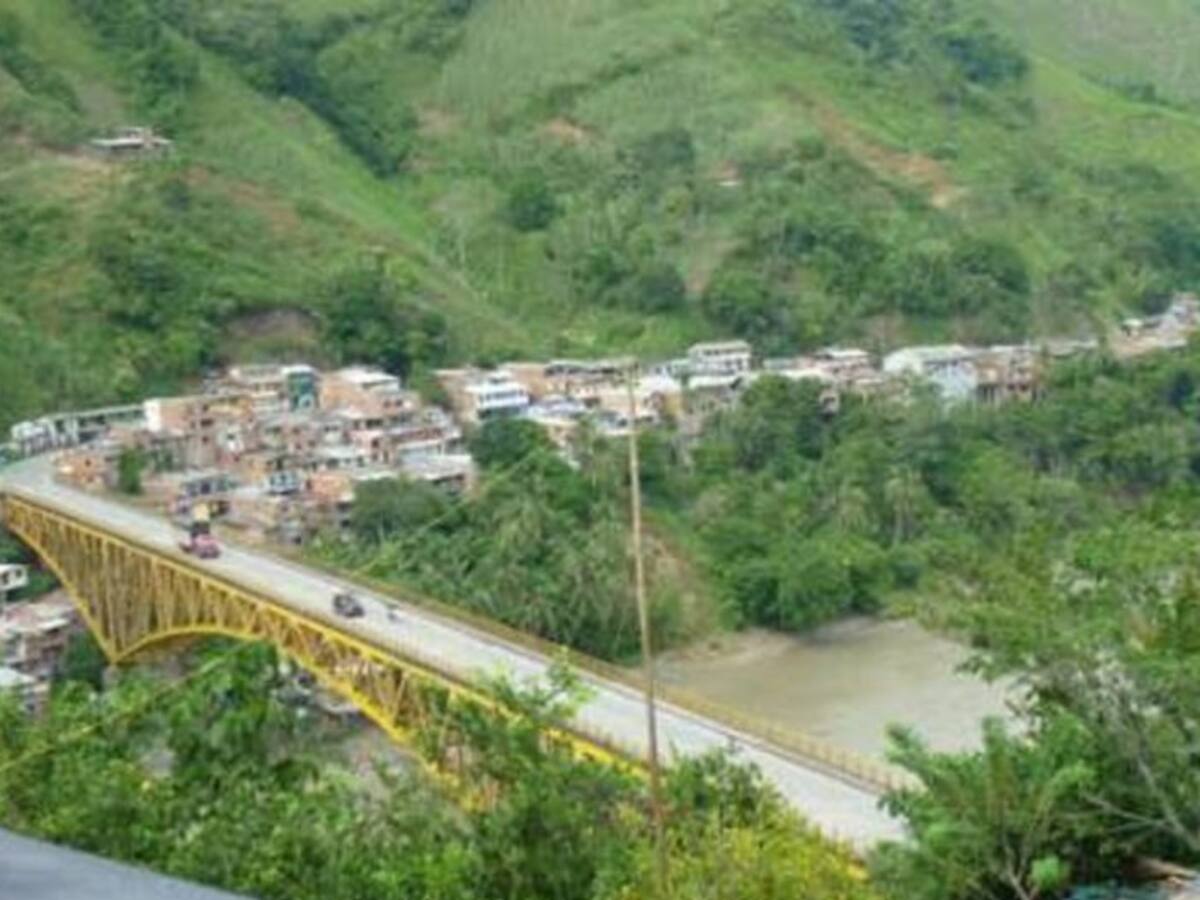 El derrumbe en una mina dejó dos personas muertas en Valdivia, Antioquia