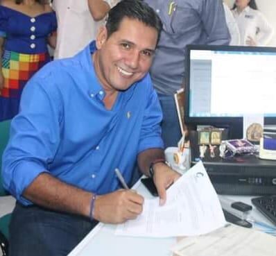 La jueza de conocimiento también ratificó la orden de captura contra Helber Yesid Pinzón Saavedra, quien deberá cumplir su condena en un establecimiento carcelario.