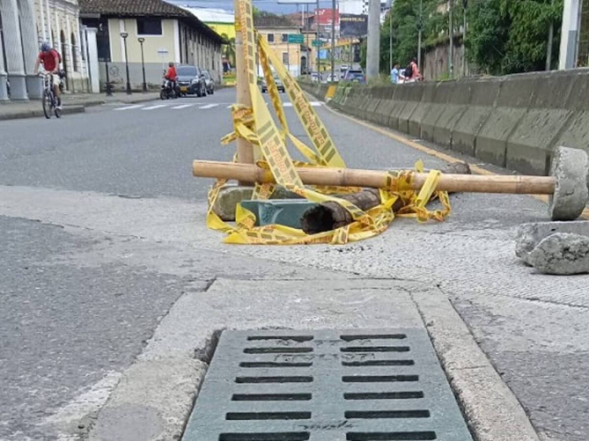 En Armenia alertan por el hurto y vandalismo de rejillas en el alcantarillado