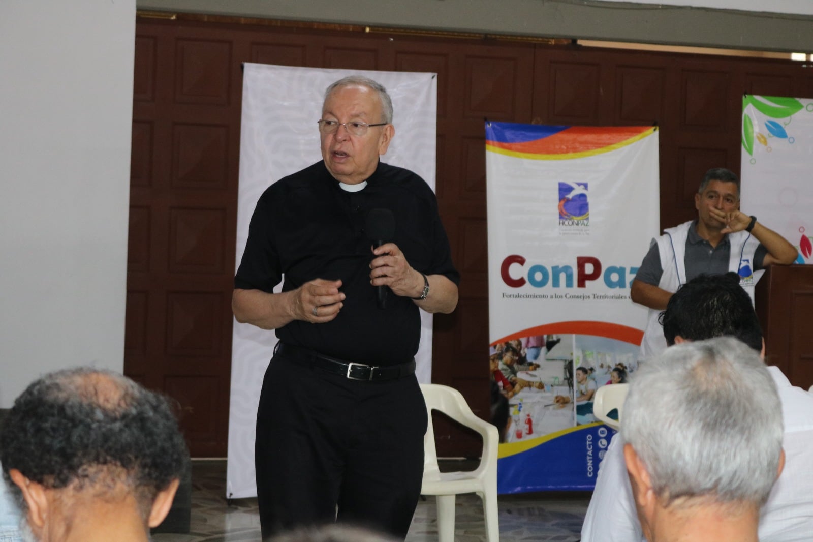 Monseñor Héctor Fabio Henao-Ficonpaz