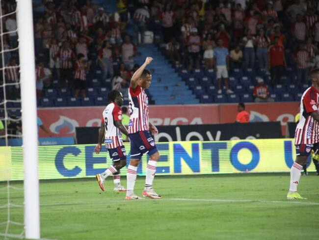 Carlos Bacca celebra el gol de la victoria, Junior 1-0 Atlético Bucaramanga