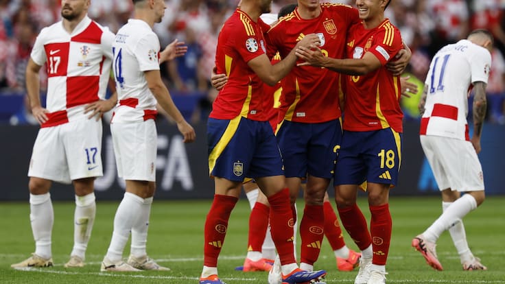 Berlin (Germany), 15/06/2024.- Players of Spain celebrate winning the UEFA EURO 2024 group B match between Spain and Croatia in Berlin, Germany, 15 June 2024. (Croacia, Alemania, España) EFE/EPA/ROBERT GHEMENT