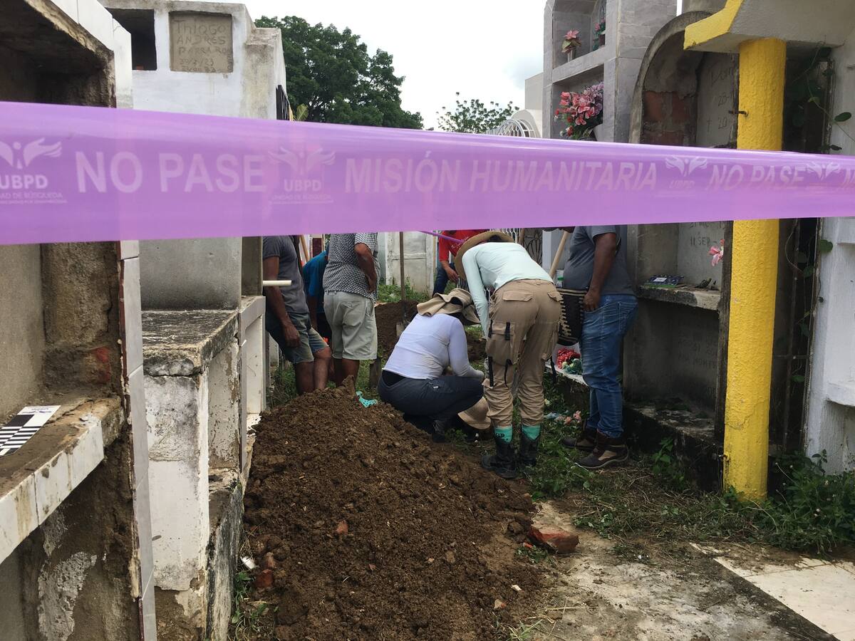 La Unidad de Búsqueda interviene el cementerio Mancomoján en El Carmen de Bolívar