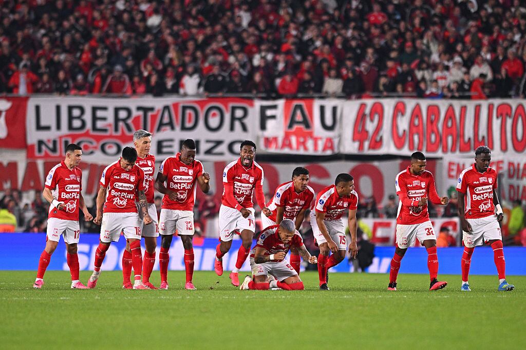 Santa Fe avanzó a cuartos de final de Copa Sudamericana: rival a enfrentar y fecha del partido. (Photo by Rodrigo Valle/Getty Images)