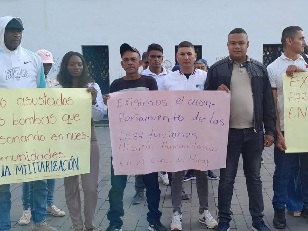 Desplazamiento masivo en Argelia, Cauca por combates entre Ejército y disidencias
