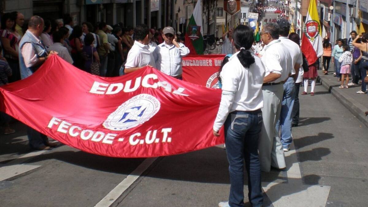 EDUCAL rechaza ajustes de la planta docente en Manizales